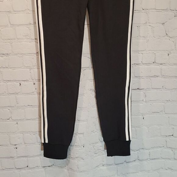 Adidas Women's 3 stripe multi sport knit joggers NWT - Picture 3 of 9